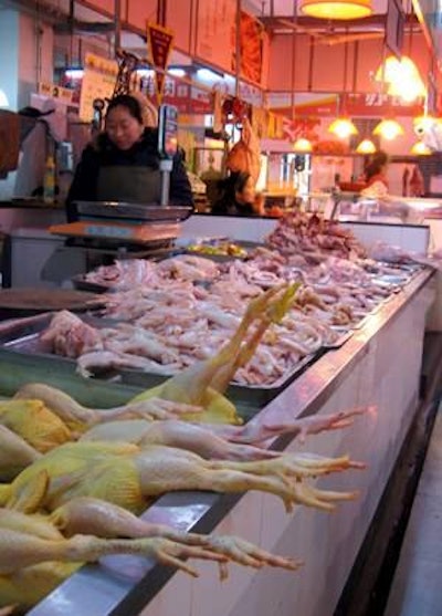 The majority of poultry sales still take place in wet markets in China.