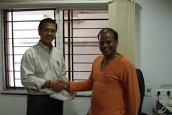 From left: Dr. Tan Ee Seng, sales director Asia for Pas Reform Hatchery Technologies and Sneha Farm’s Director, Mr. Reddy.