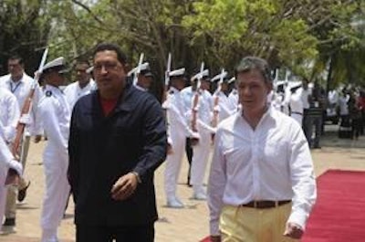 Los presidentes Sr. Hugo Chávez y Sr. Juan Manuel Santos buscan reforzar relaciones bilaterales en el encuentro de ambos mandatarios en Venezuela.