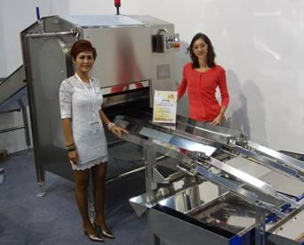 Avitec Breaker BT series egg breaking machine From Avitec