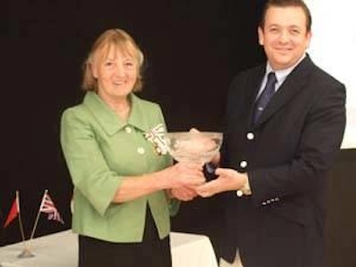 JSR Genetics | The Lord Lieutenant of the East Riding of Yorkshire Susan Cunliffe-Lister presents the Queen’s Award to JSR Genetics’ Managing Director Dr. Grant Walling.