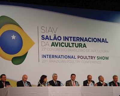 Fomento de nuevos negocios, intercambio de ideas, así como la posibilidad de oportunidades para Brasil y los visitantes de más de 40 países resultarán de SIAVS 12015