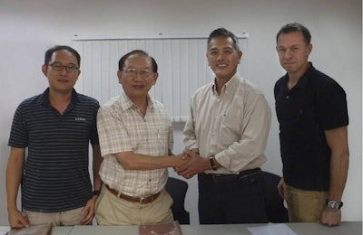 From left, Fortune Taiwan’s Sutthi Chuang and Chuang An-Hung, celebrate the company’s partnership with Pas Reform dealing with a hatchery expansion with Pas Reform officials Tan Ee Seng and Eddy Gunsing. | Pas Reform