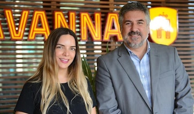 Havanna, que comercializa productos de repostería y otros, se convierte en la primera empresa argentina en comprometerse con huevos libres de jaula. | Cortesía HSI