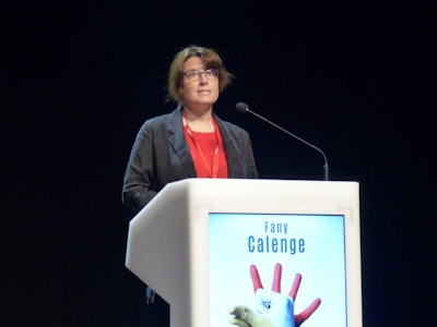 Dr. Fanny Calenge spoke about modulation methods of the microbiota during ESPN 2019. (Benjamín Ruiz)