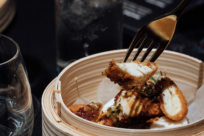 Singapore restaurant serves world’s first cultured chicken ...