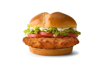 The Deluxe Chicken Sandwich features a white meat chicken filet with pickles, lettuce, tomato and mayo on a buttered potato roll. (McDonald’s)