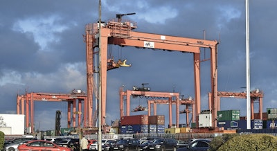 The European Union is expecting exports to rise over the decade ahead, in part driven by chicken substituting port. (Derick Hudson | iStock.com)