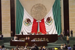 The Mexican legislature is considering animal welfare legislation, but there are fears that neither the needs of poultry nor the poultry industry have been properly taken into account. (Benjamín Ruiz)