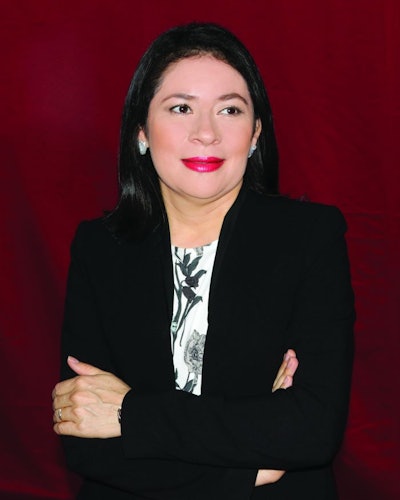 Johanna Hernández, is currently Director of Operations of five plants in North America, having been promoted last year from the position of Head of Production at the Pronorsa-Pollo Norteño plant, Honduras. She has been with Cargill for 22 years, starting in human resources and later moving to management, where she performed various roles before becoming head of production at the Pronorsa. Johanna notes that, in addition to being offered opportunities, employees must be ready to take them. Cargill