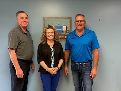 (L to R): Iowa Egg Council CEO & Executive Director Kevin Stiles, Egg Industry Center Program Manager & Communications Specialist Lesa Vold, Iowa Egg Council Chairman Bruce Dooyeman