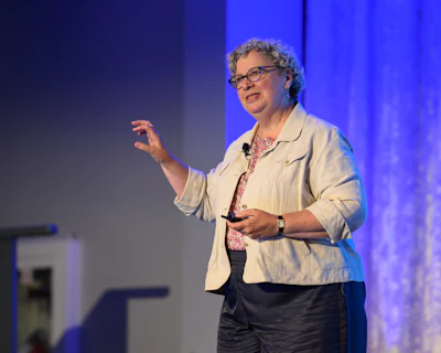 Lynn Dornblaser